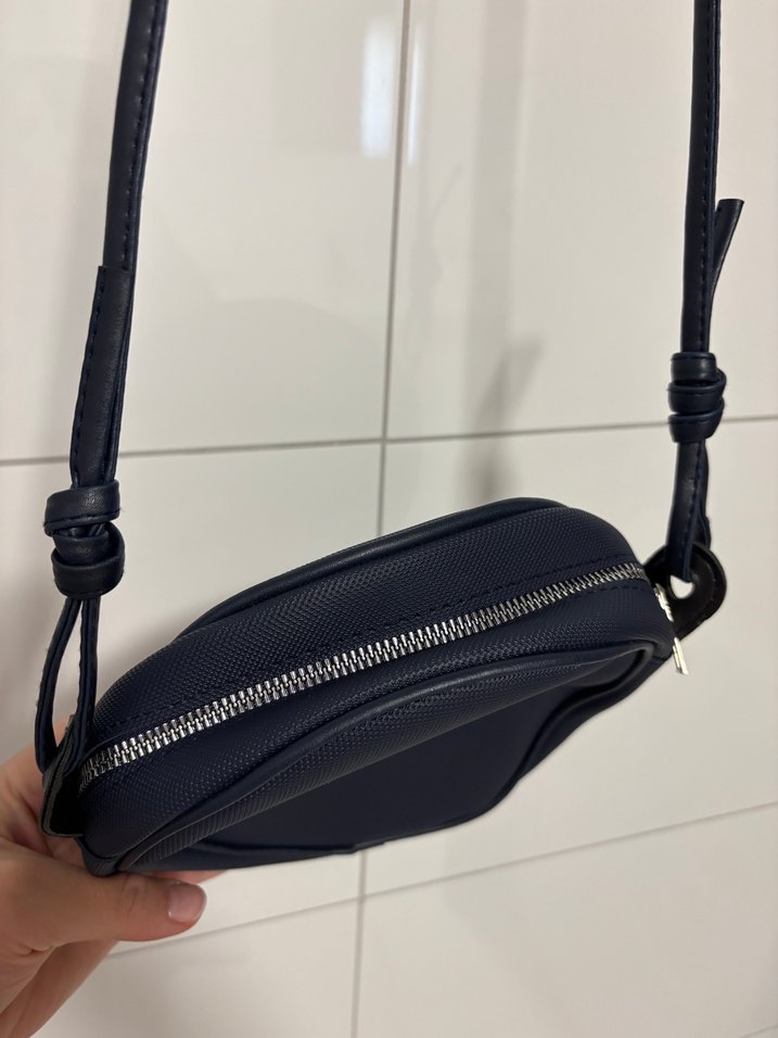 Lacivert Deri Yuvarlak Çanta - Görsel 3