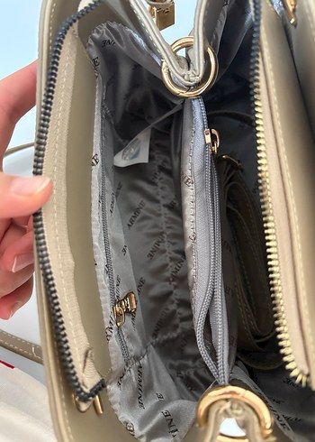 Klasik Kadın Çanta - Görsel 4