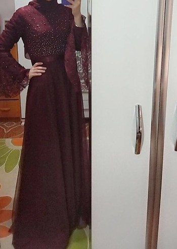 Diğer Bordo İşlemeli Uzun Abiye Elbise