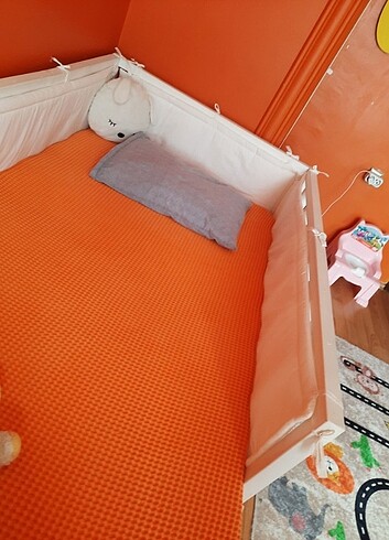 Yatak kenar koruyucu 