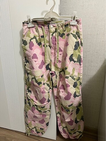 Bershka Pantolon