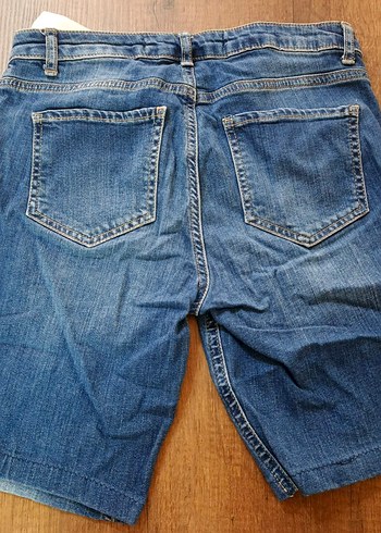 LC Waikiki kot şort taşlı işlemeli - Görsel 5