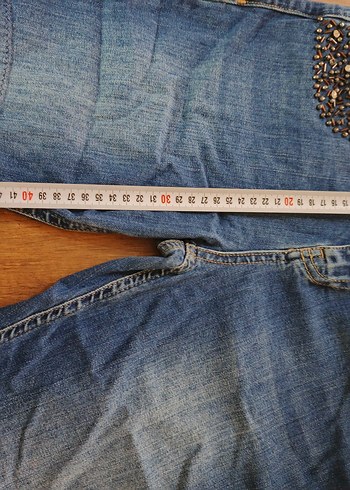 LC Waikiki kot şort taşlı işlemeli - Görsel 4