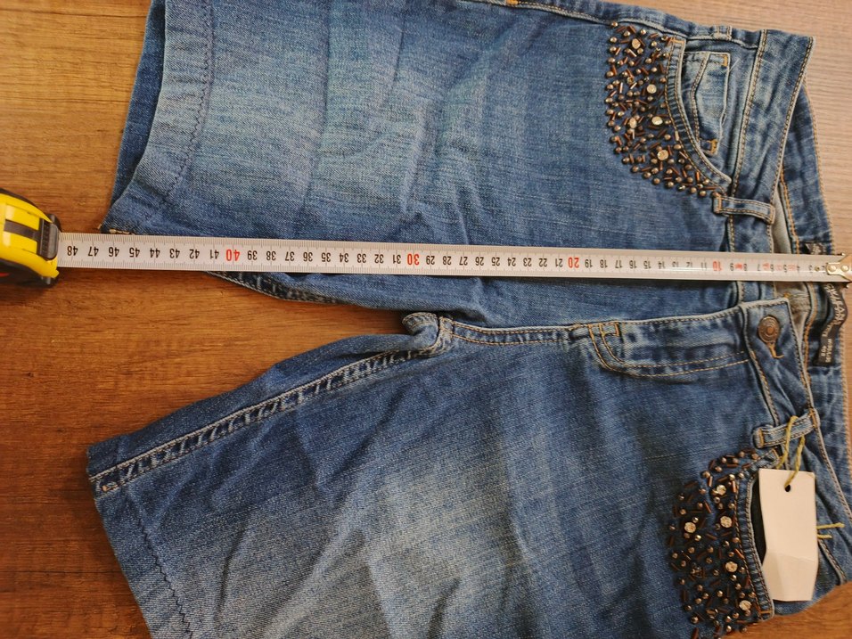 LC Waikiki kot şort taşlı işlemeli - Görsel 4