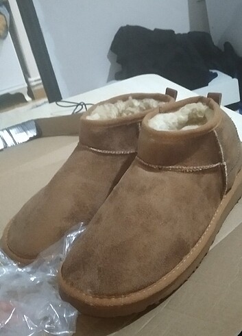 Ugg bot