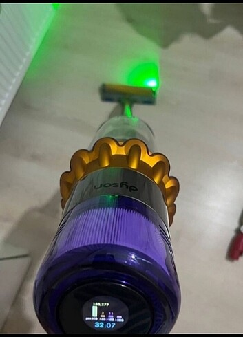 AZ KULLANILMIŞ DYSON V15 SÜPÜRGE 