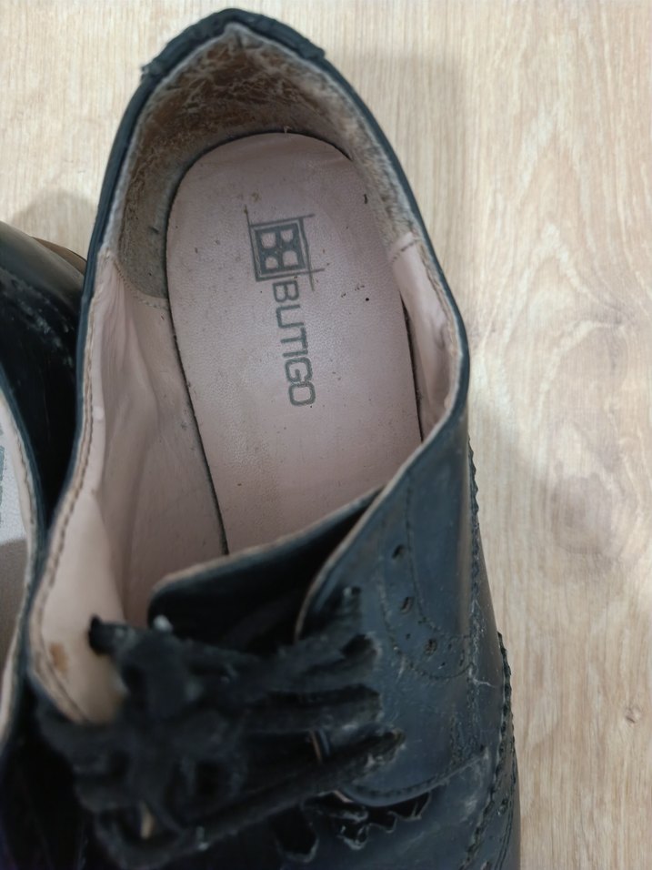 Siyah Bağcıklı Klasik Kadın Ayakkabı - Görsel 5