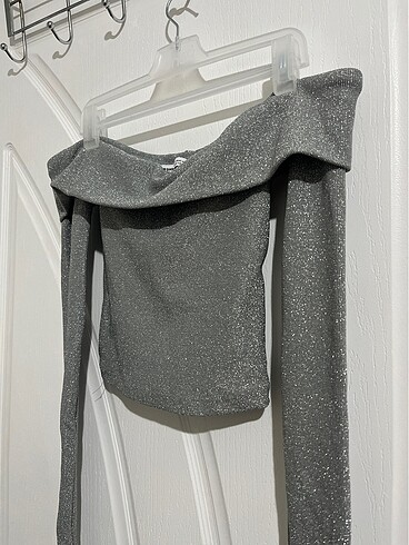 Bershka parıltılı crop üst