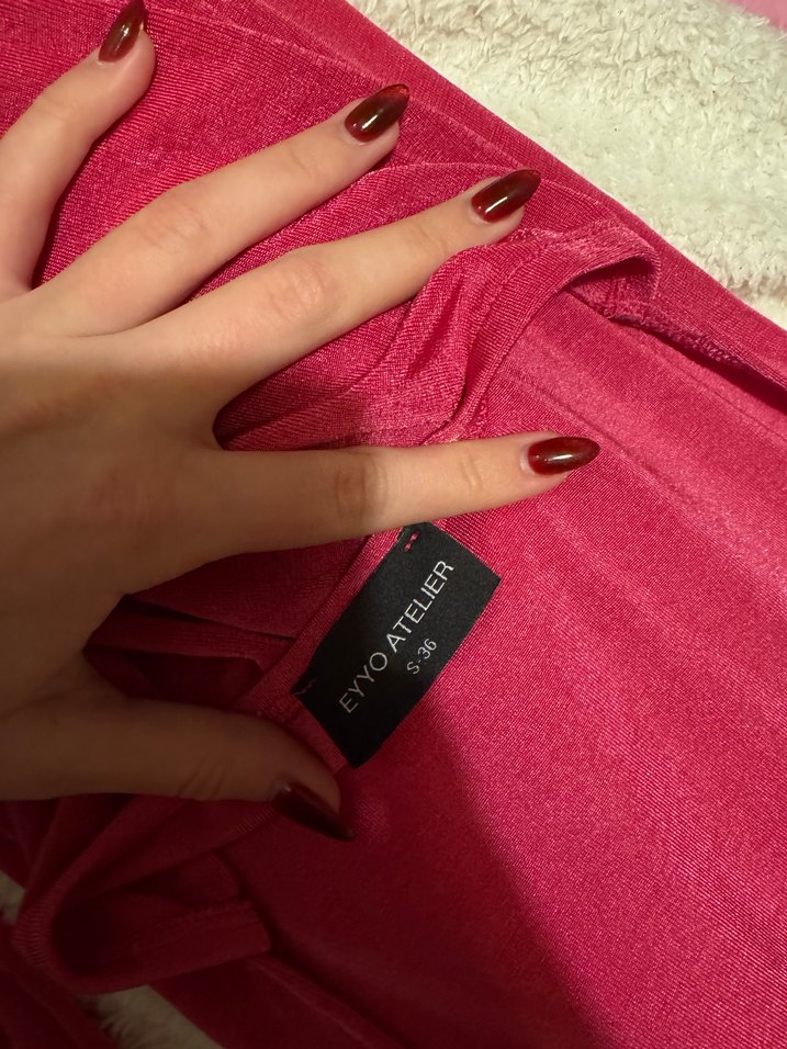 Pembe V yaka sırt dekolteli mini Elbise - Görsel 3