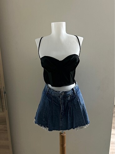 Zara crop ve Trendyol şort etek - Ana görsel