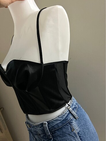 Zara crop ve Trendyol şort etek - Görsel 6