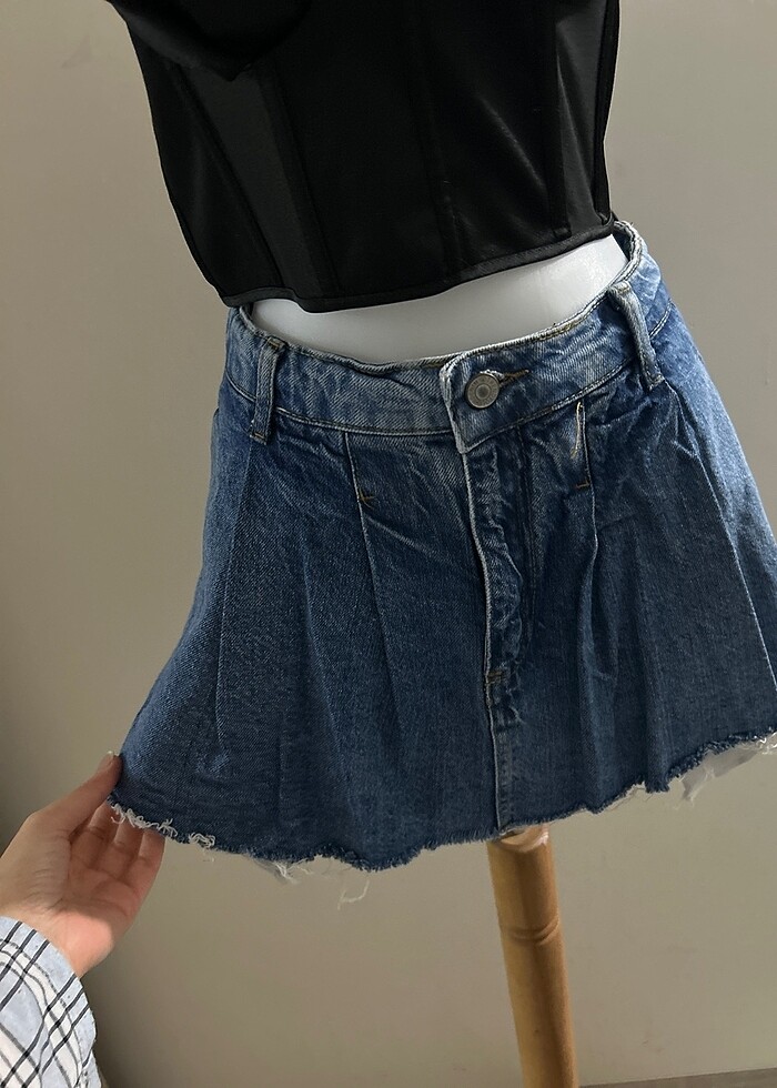 Zara crop ve Trendyol şort etek - Görsel 2