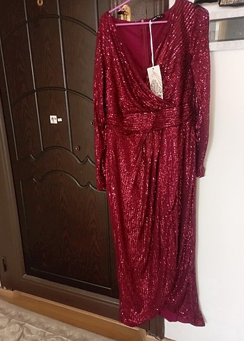 42 Beden bordo Renk Bordo Payetli Uzun Abiye Elbise