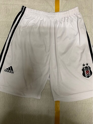 Adidas Adidas Beşiktaş şort nakış işlemeli orjinal logo arma bedendir