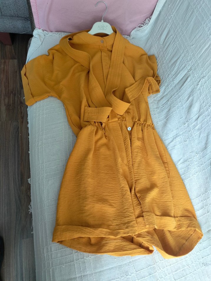 Düğmeli Sarı Mini şort takım yarım kollu - Görsel 2