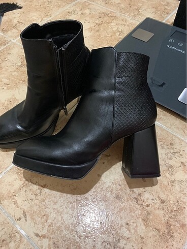 39 Beden siyah Renk Nine west topuklu bot
