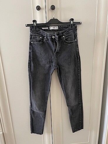 Mango jean