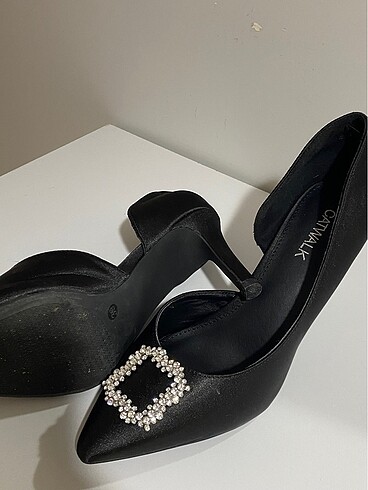 39 Beden Stiletto topuklu taşlı