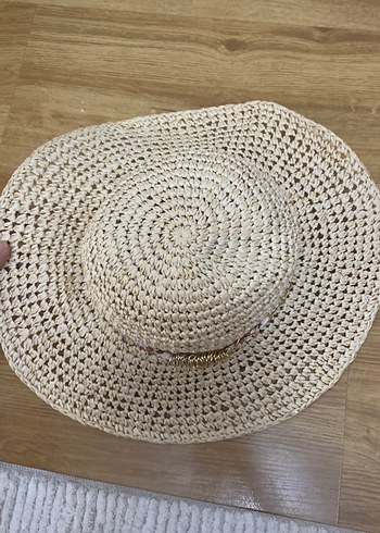 LC Waikiki Boncuk Detaylı Bej Örgü Kadın Şapka