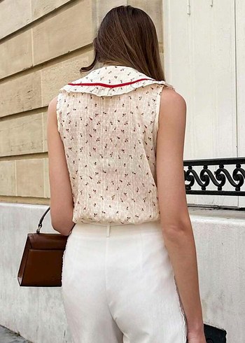 Zara Nakışlı Bej Düğmeli Kolsuz Bluz