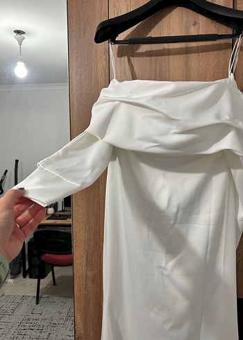 42 Beden beyaz Renk Beyaz Saten Omzu Açık Nikah Elbisesi
