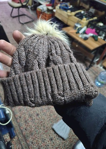 45.Kadın Gri Örgü Ponponlu Bere 2 adet - Görsel 3