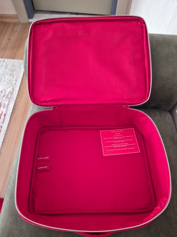 makiyaj çantası estee lauder - Görsel 2