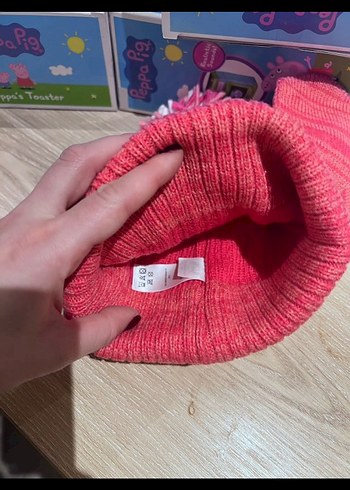 Peppa Pig Renkli Baskılı Çocuk Bere ve Eldiven Seti - Görsel 2