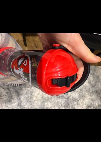 Spiderman vonem Renkli Disney Kırmızı Çocuk Matara - Görsel 5