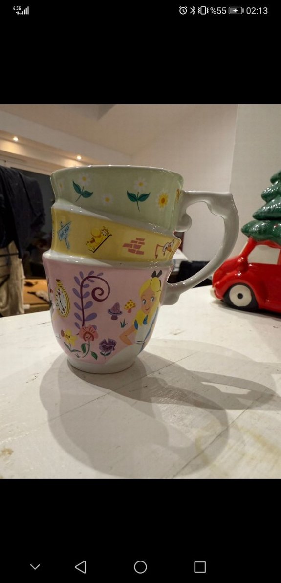 Disney Alice Harikalar Diyarında Kupa - Görsel 3