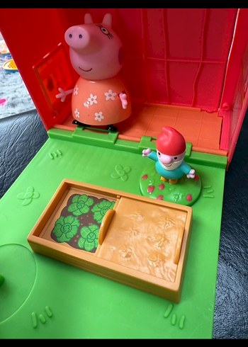 Peppa Pig Renkli Bahçe 
Evi ve Figürler - Görsel 5