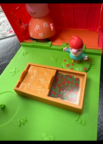 Peppa Pig Renkli Bahçe 
Evi ve Figürler - Görsel 4