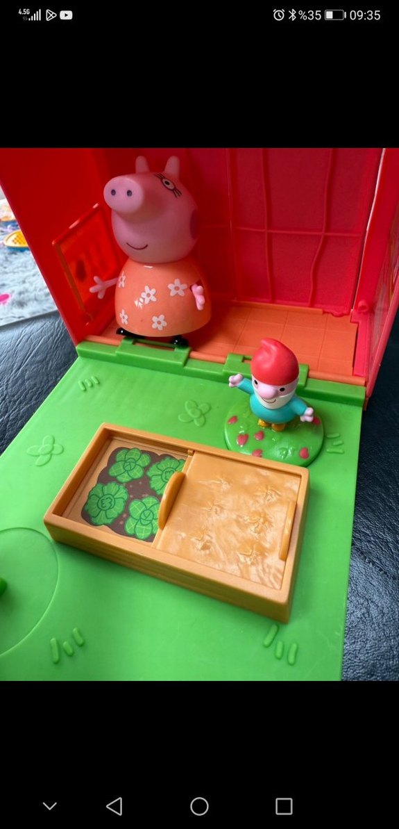 Peppa Pig Renkli Bahçe 
Evi ve Figürler - Görsel 5