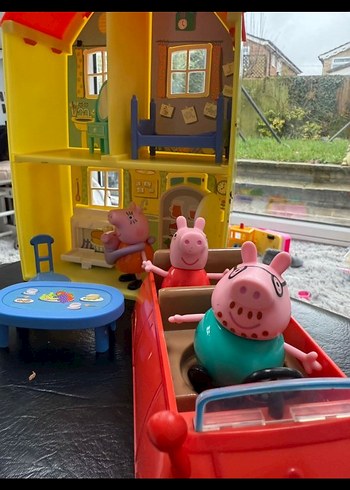 Peppa Pig Renkli Oyun Evi ve Figür Seti - Görsel 4