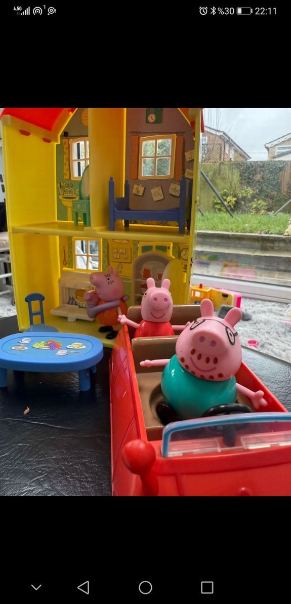 Peppa Pig Renkli Oyun Evi ve Figür Seti - Görsel 4