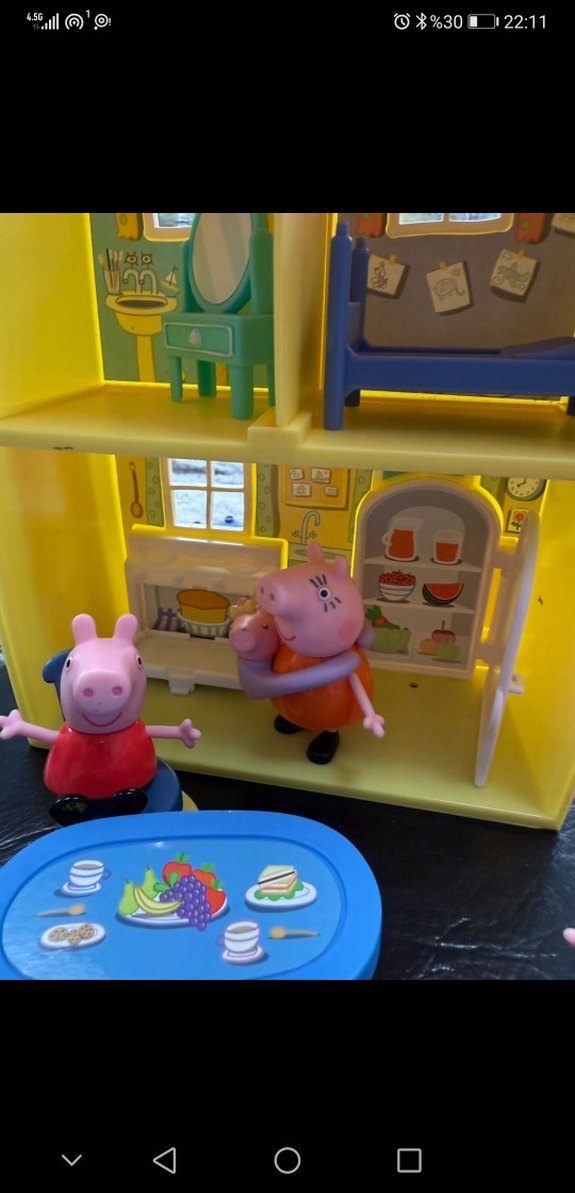 Peppa Pig Renkli Oyun Evi ve Figür Seti - Görsel 3