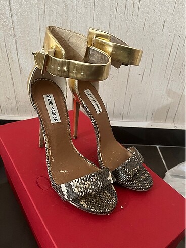 Steve Madden Şık topuklu ayakkabı