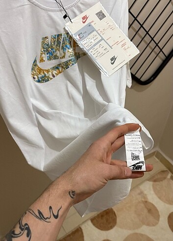 s/m Beden Nike T-Shirt