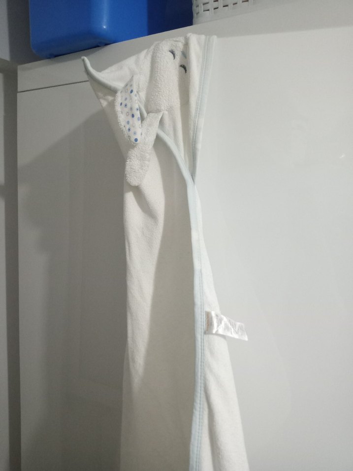 Nakışlı Beyaz Erkek Çocuk Bornoz - Görsel 3