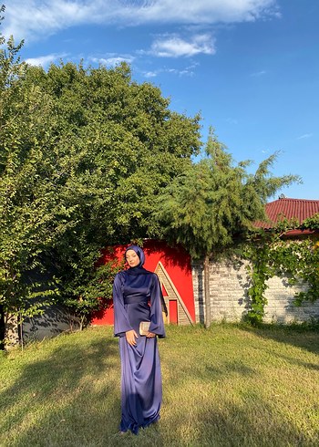 Lacivert Uzun Kollu Saten Elbise - Görsel 3