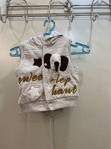 Diğer Yelek ve pantolon takımı