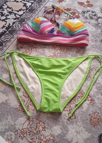 Renkli Bağcıklı Kadın Bikini Takımı