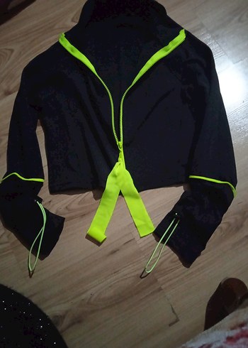 Siyah Yüksek Yakalı Fermuarlı Eşofman Üstü - Görsel 5