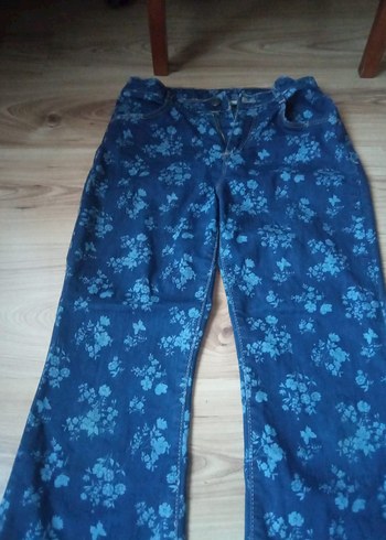 LC Waikiki Düğmeli Lacivert Batik Desenli Geniş Paça Kadın Kot