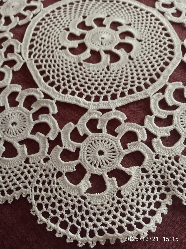 El Yapımı Dantel Yuvarlak dantel - Görsel 2