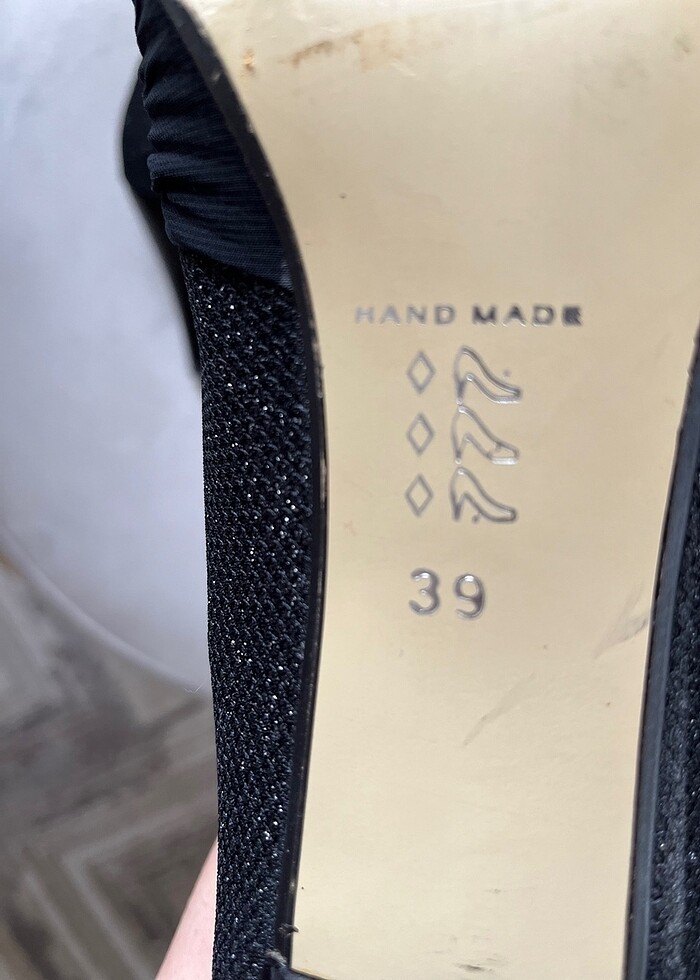 Parlak siyah ayakkabı - Görsel 3