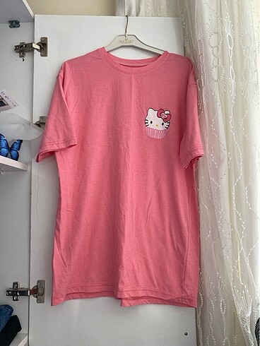 Hello kitty tişört