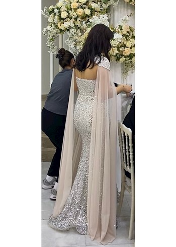 İşlemeli Drapeli Uzun Straplez Abiye Elbise - Görsel 3