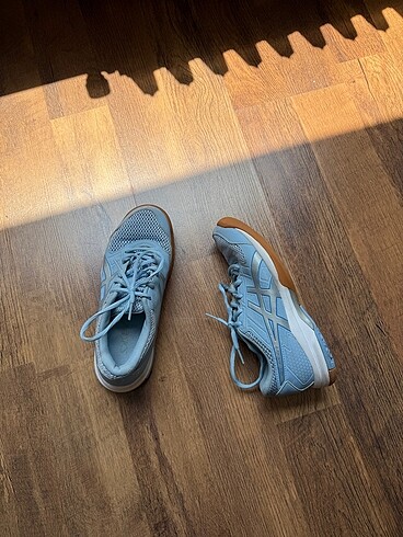 37 Beden Asics spor ayakkabı