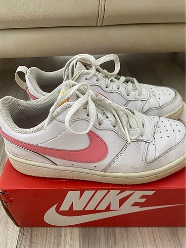 38 Beden beyaz Renk Nike spor ayakkabı